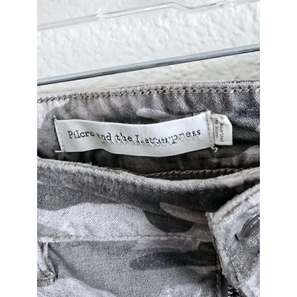Anthropologie Pilcro Velvet Pants Camo Print Size 29 Women's High Rise Jeans